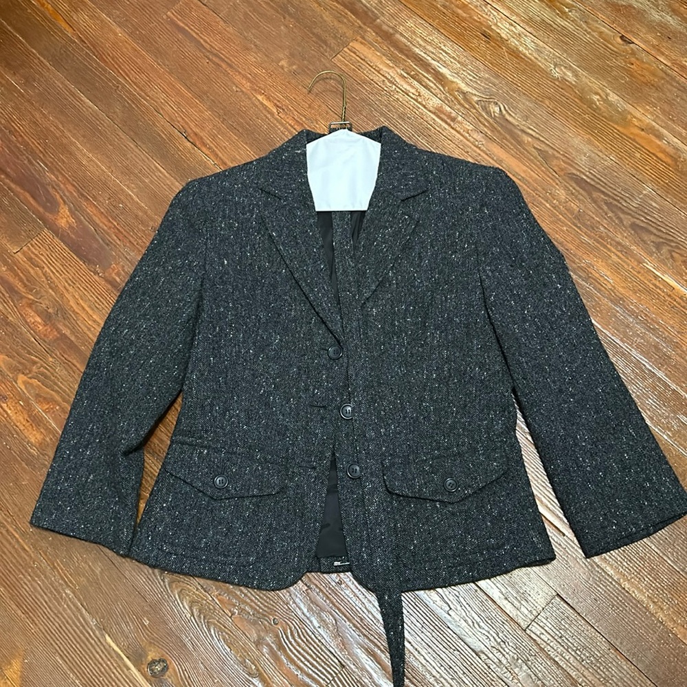 Women’s blazer with belt